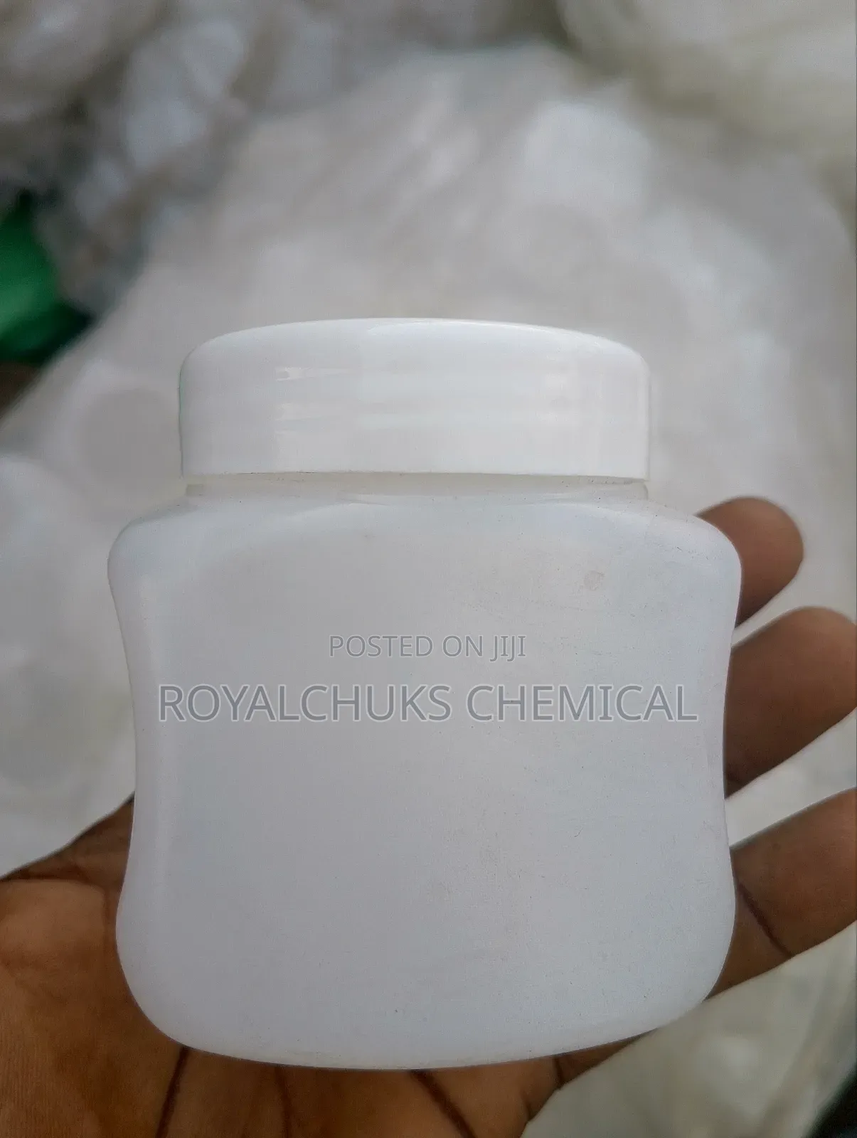 Vaseline Container (Familiar)