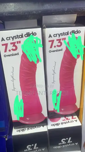 7.3” Dildo Crystal Oversized With Suction