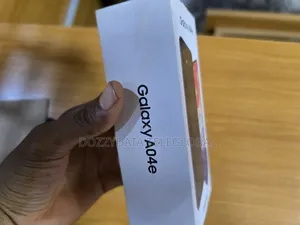 New Samsung Galaxy A04e 64 GB Black