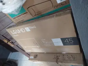 Quality 45" Smart TV ( LG 45 - 45uq70006lb) + Wifi