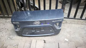 Empty Boot Hyundai Elantra 2008
