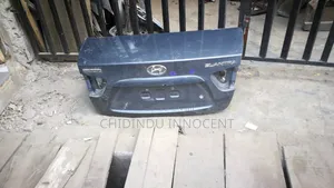 Empty Boot Hyundai Elantra 2008