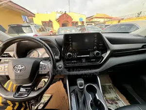 Toyota Highlander 2021 Black