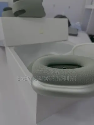 Uk Used Apple Airpods Max(Green)