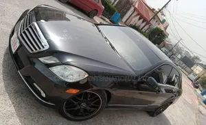Photo - Mercedes-Benz E350 2010 Black
