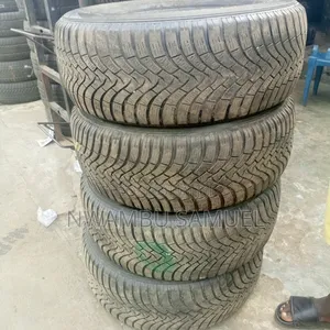 265/60r18 Tokunbo Falken Tyre
