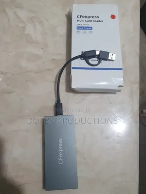 Cfexpress Type a B SD Card Reader