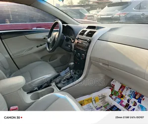 Toyota Corolla 2013 White