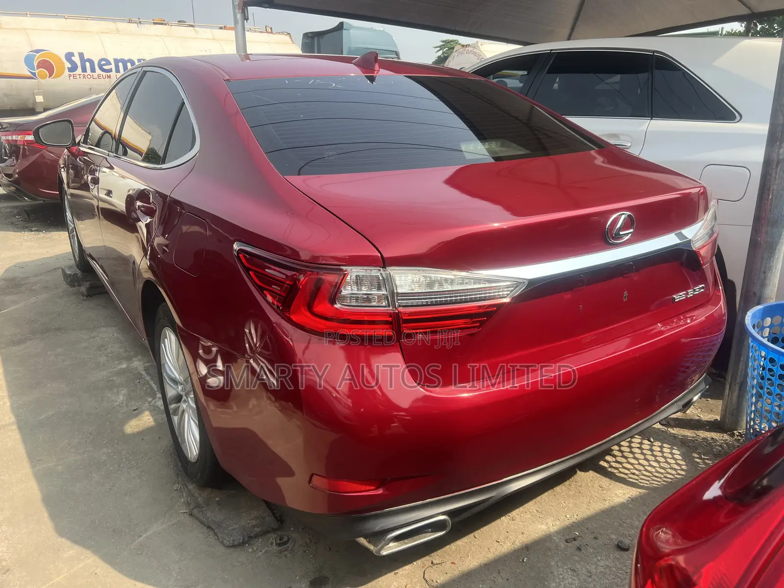 Lexus ES 2016 Red