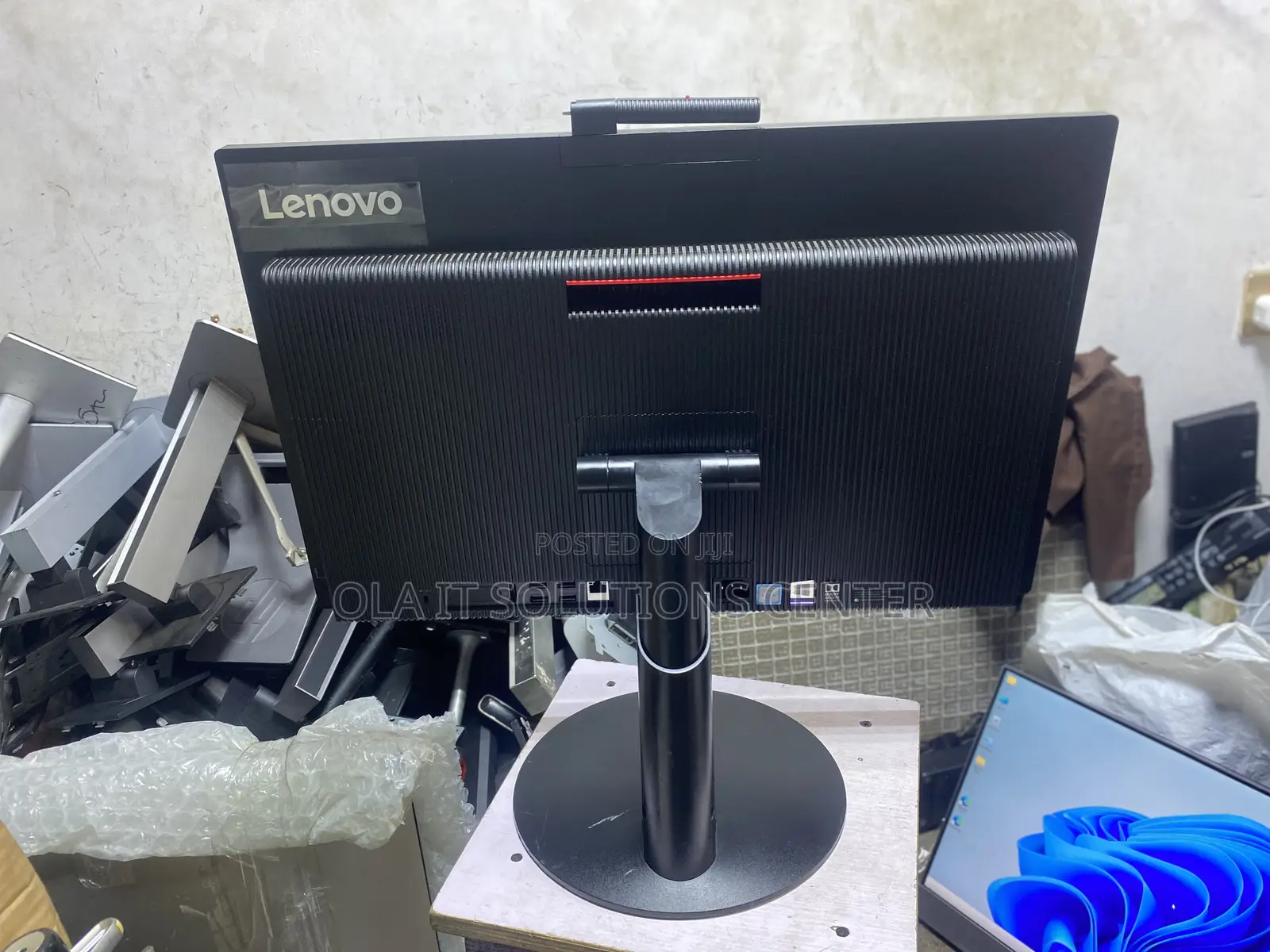 Desktop Computer Lenovo 8GB Intel Core I5 SSD 256GB