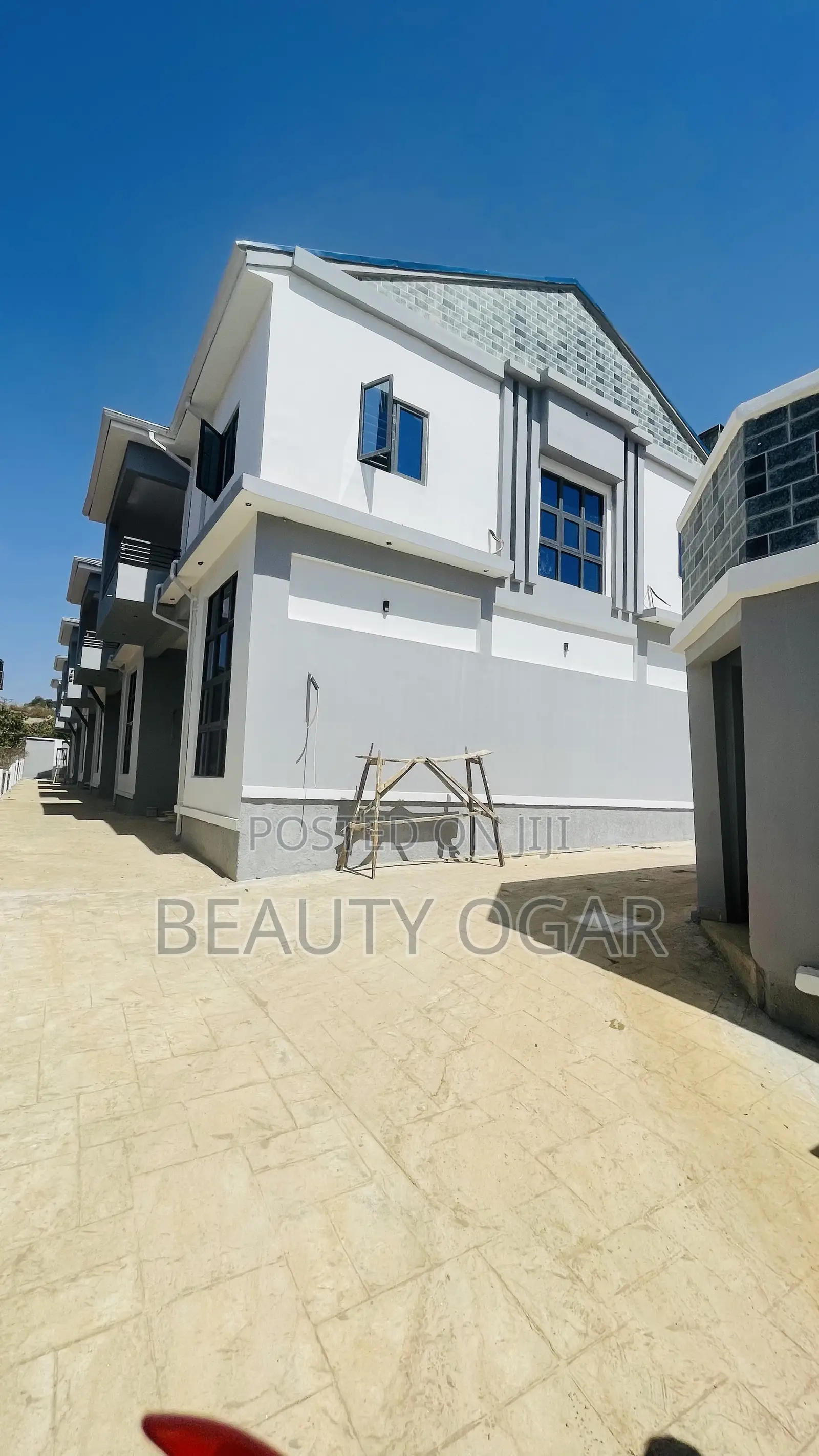 3bdrm Duplex in Apo District for rent