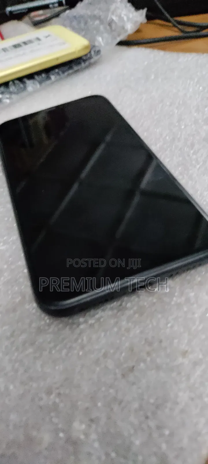 Apple iPhone 11 64 GB Black