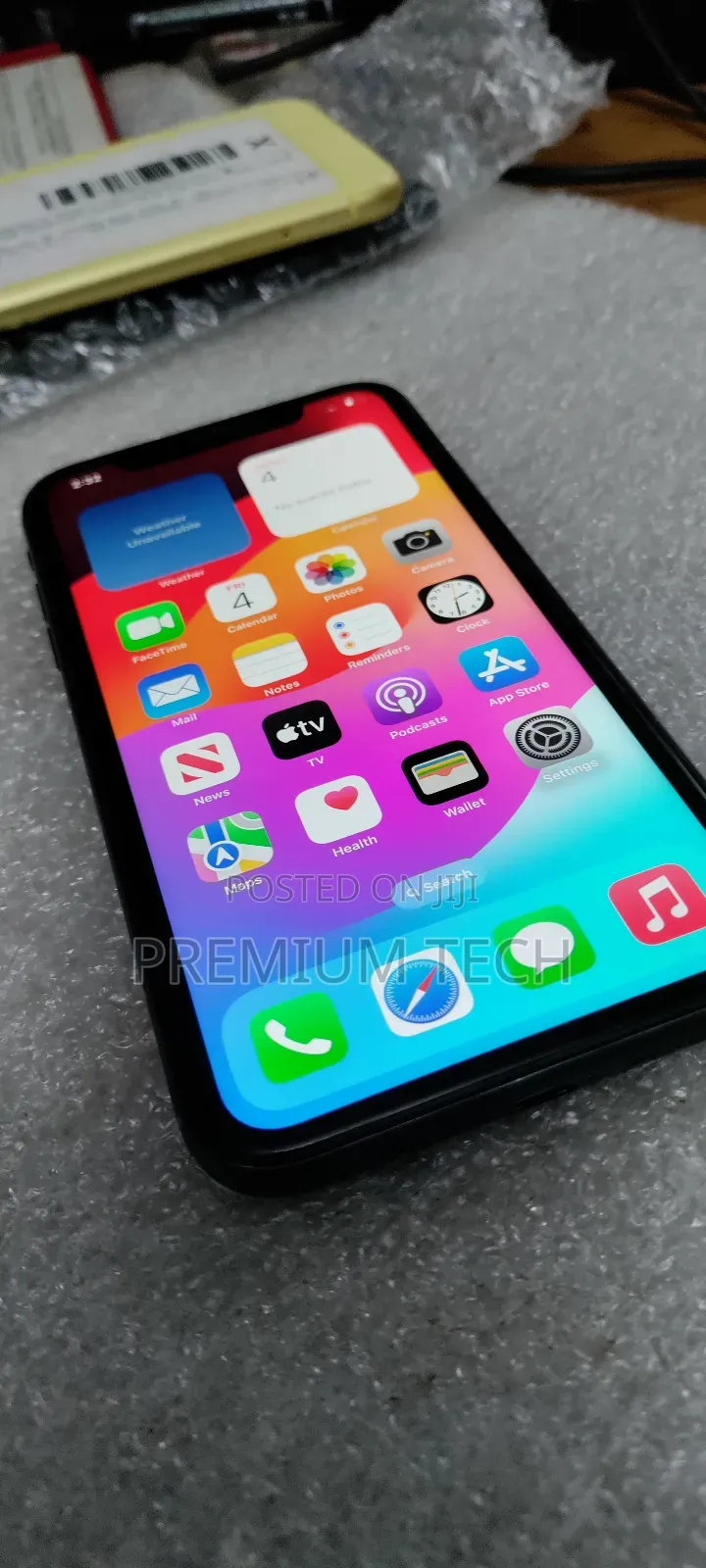 Apple iPhone 11 64 GB Black