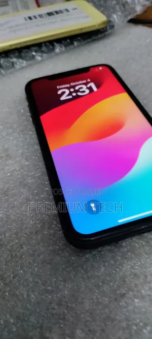 Apple iPhone 11 64 GB Black