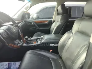 Lexus LX 570 AWD 2019 Gray