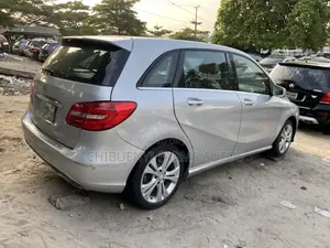 Mercedes-Benz B-Class Base B 250e 2016 Silver