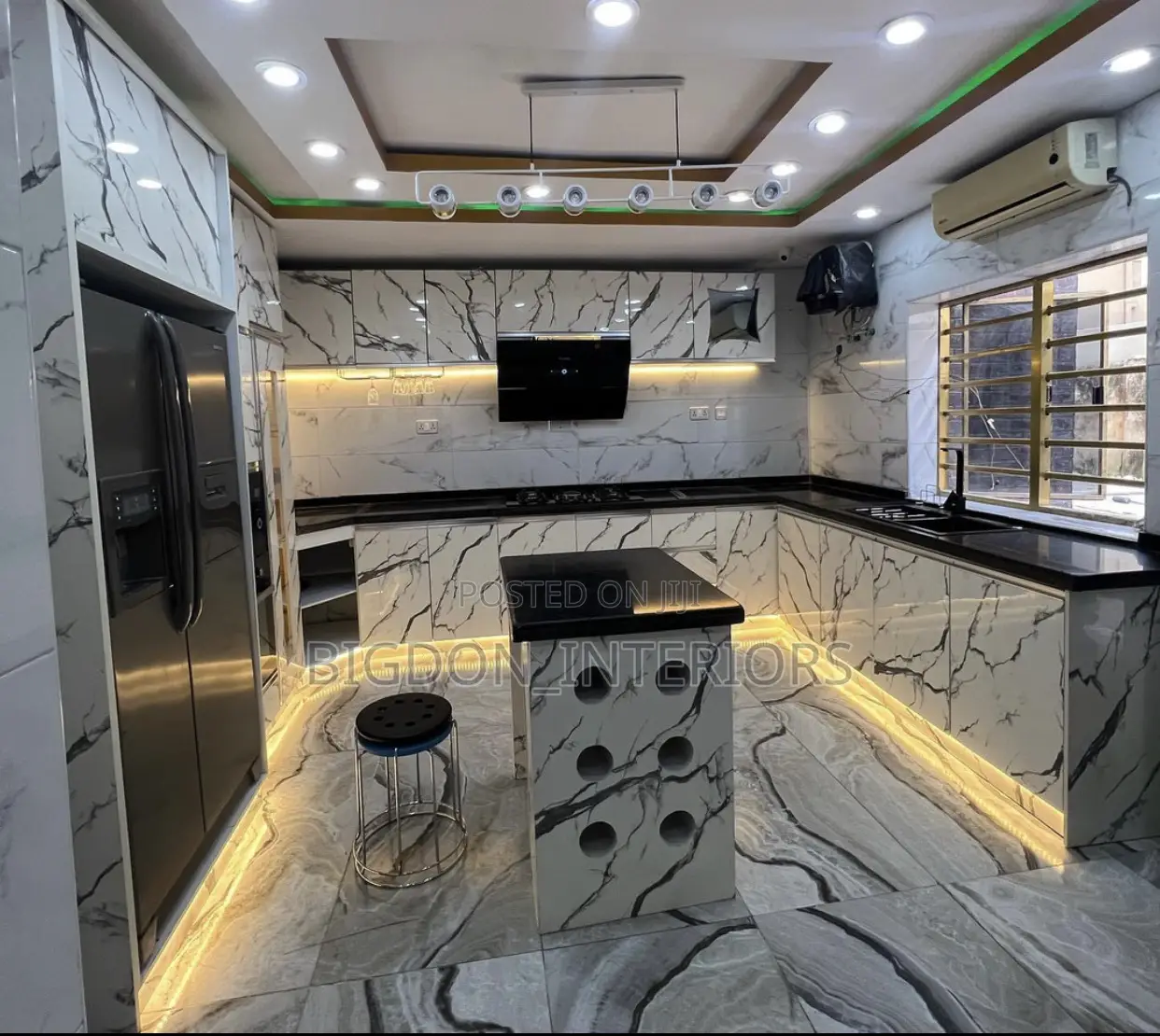 Kitchen Cabinets With HDF Glossy