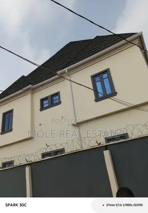 3bdrm Block of Flats in Agodo Estate, Egbe / Ikotun/Igando for sale