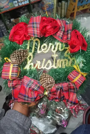 Photo - Christmas Wreath in Big Size