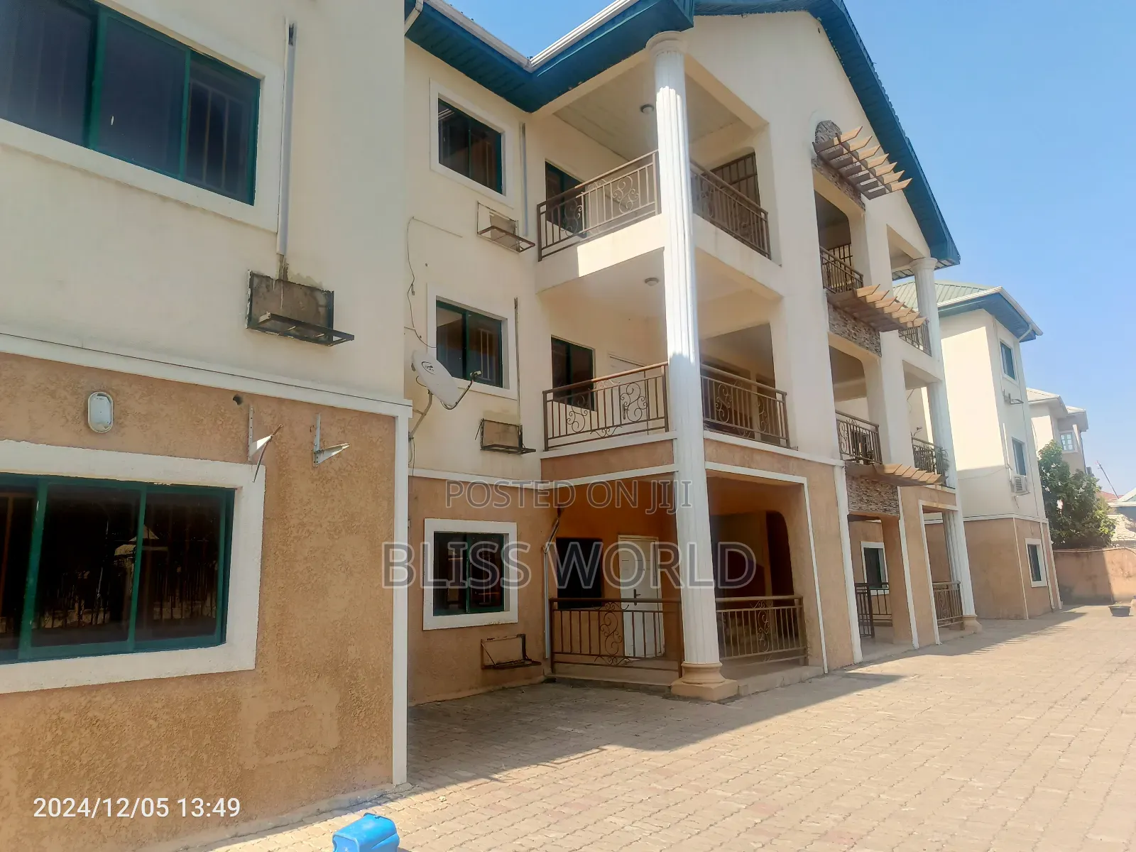2bdrm Block of Flats in Utako for sale