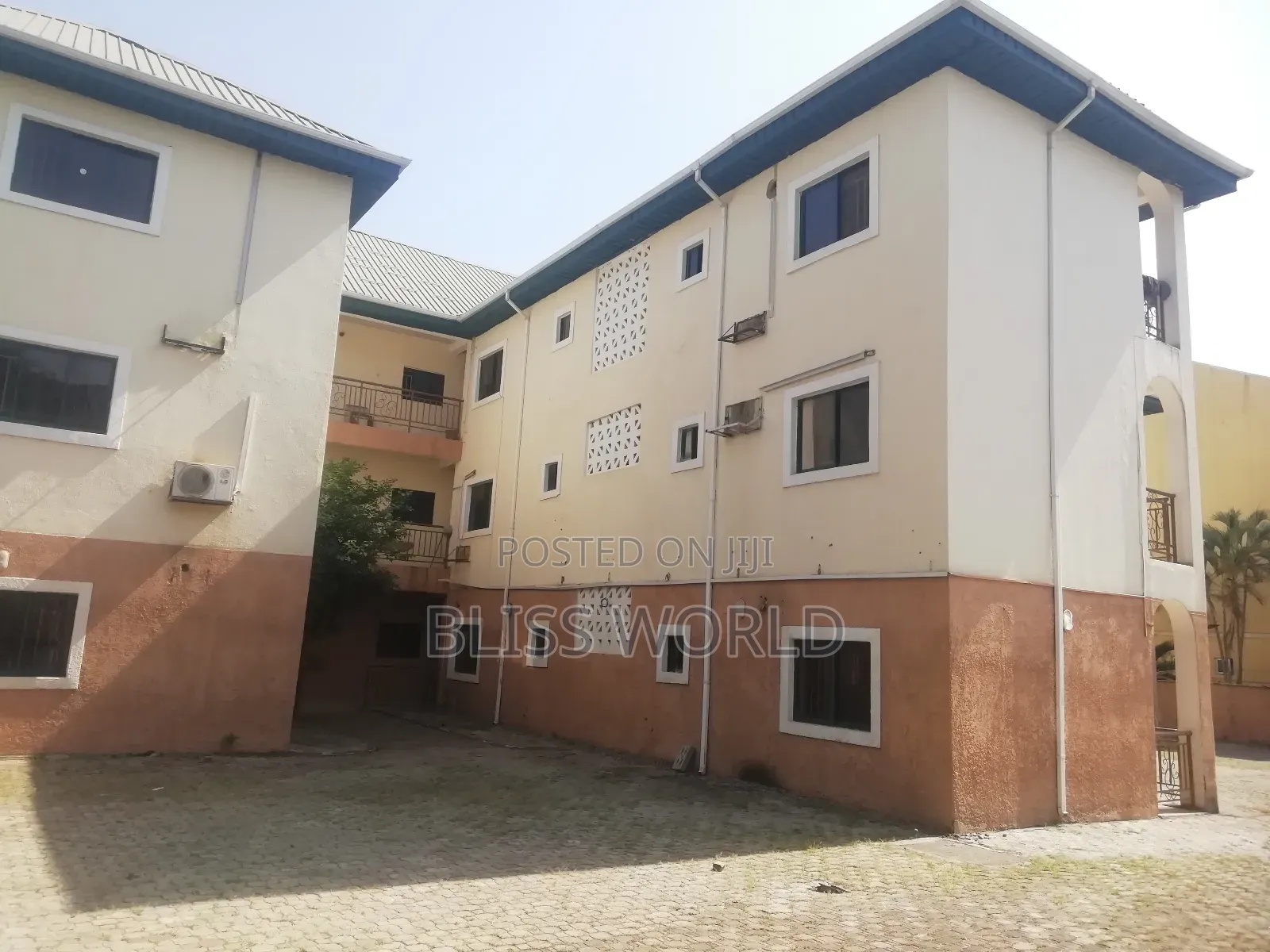 2bdrm Block of Flats in Utako for sale