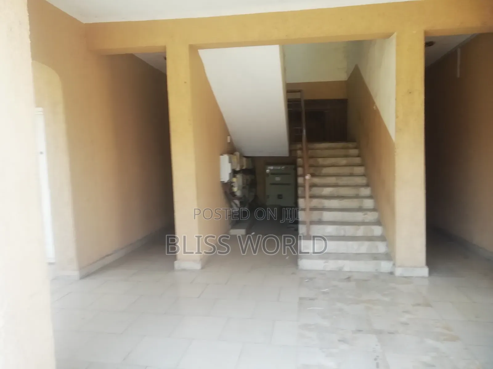2bdrm Block of Flats in Utako for sale