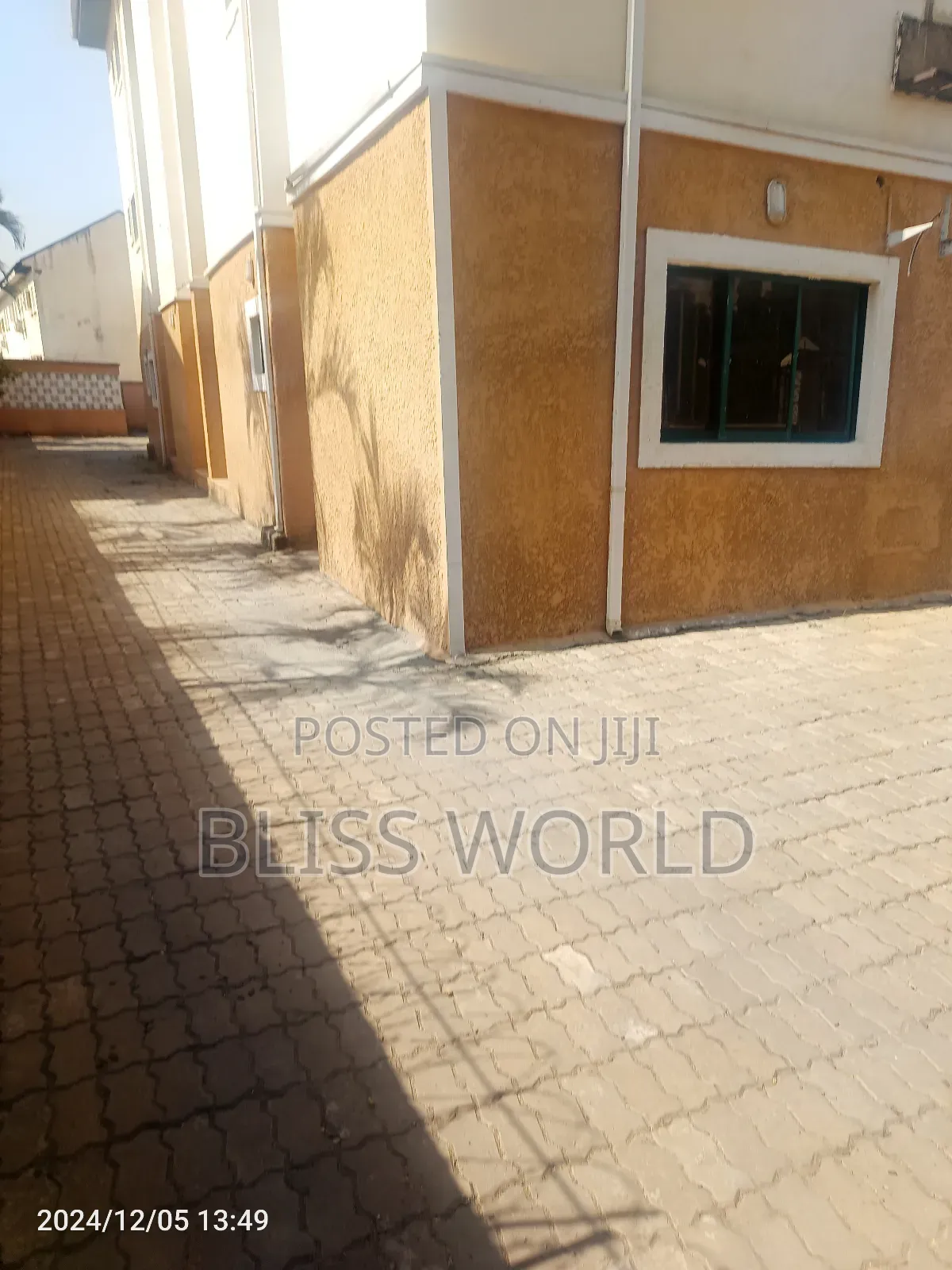 2bdrm Block of Flats in Utako for sale