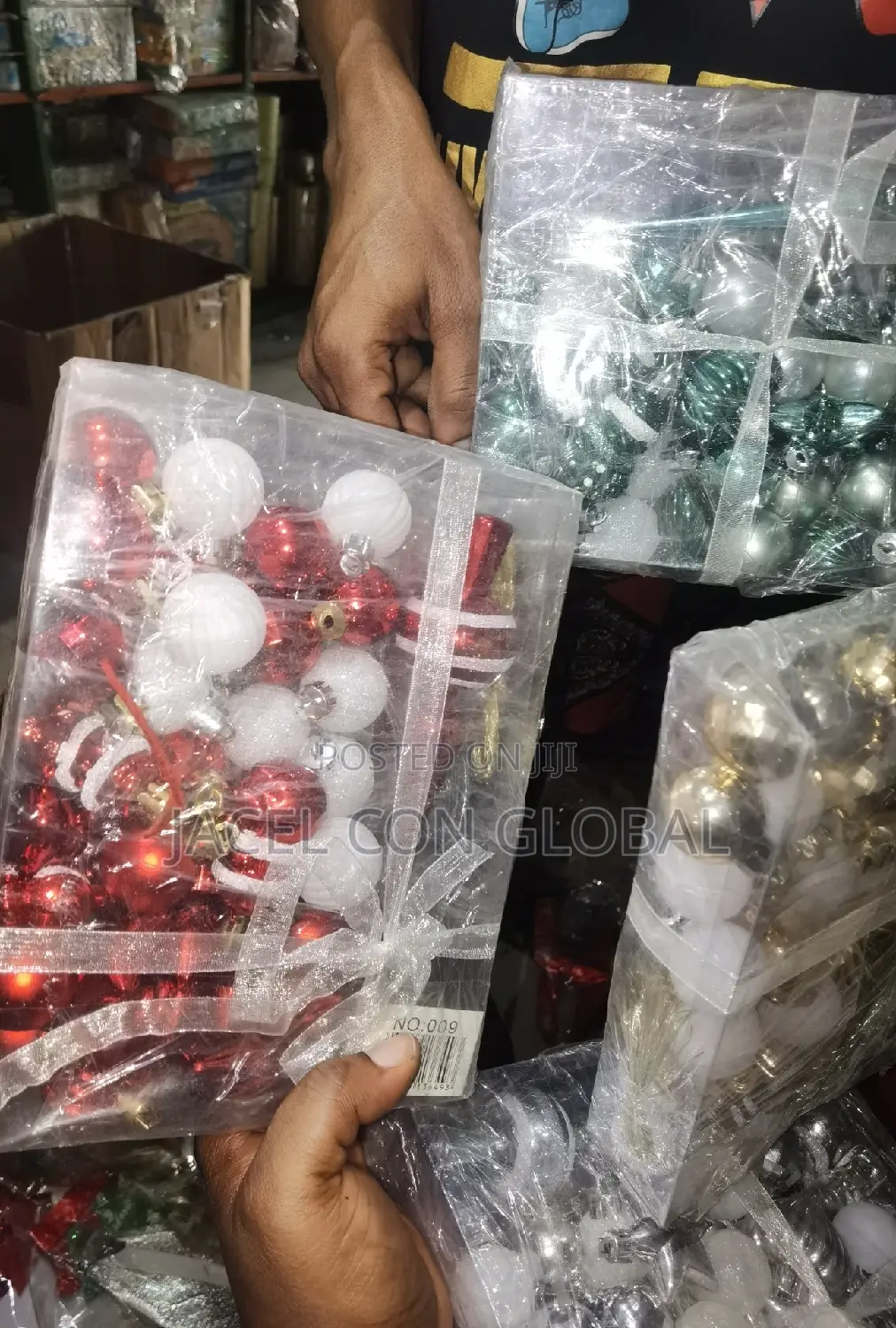 Christmas Tree Balls (Different Types in a Pack)