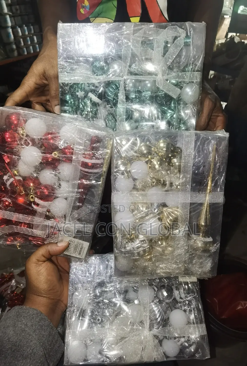 Christmas Tree Balls (Different Types in a Pack)