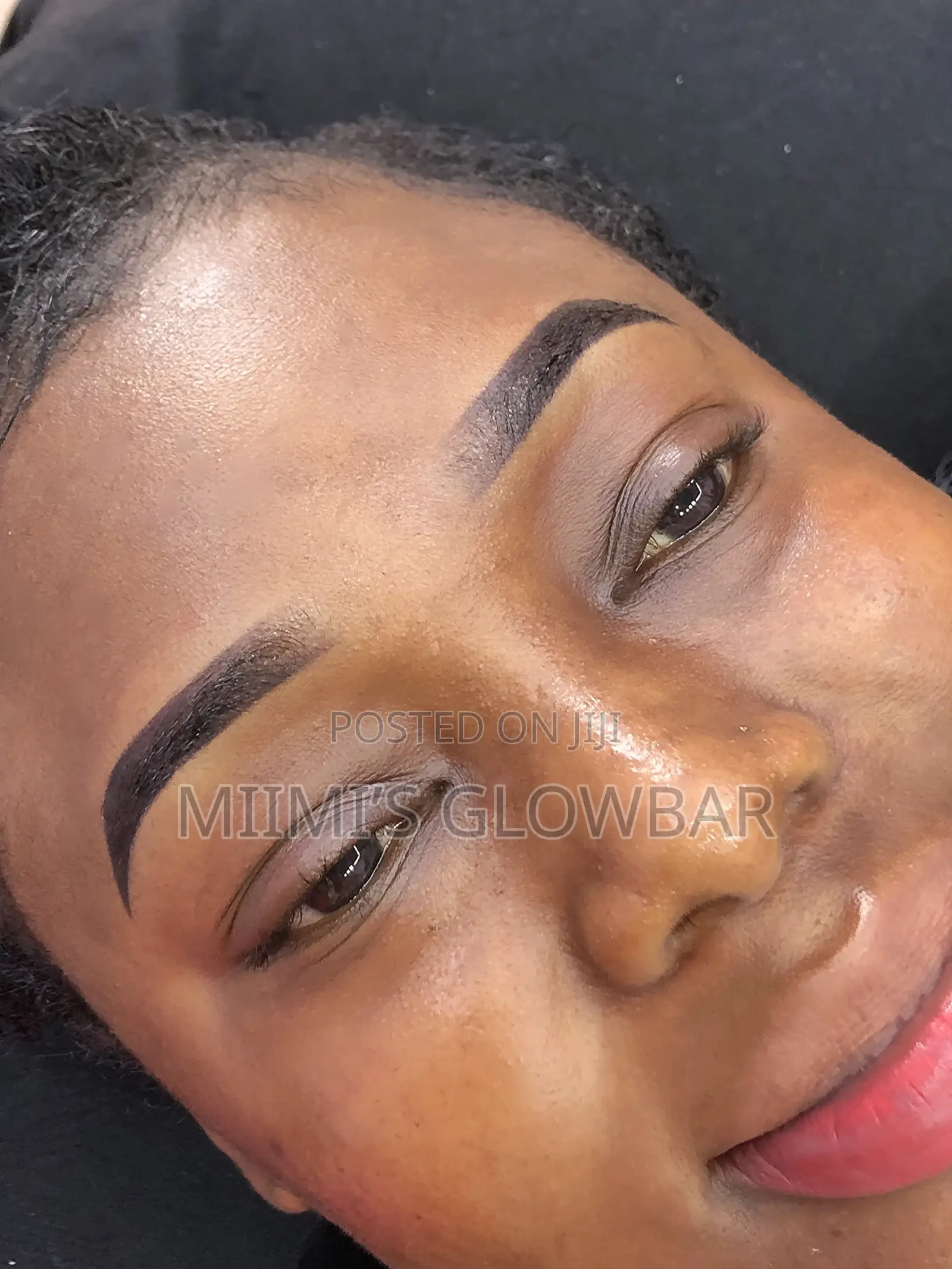 Ombré Brows (Microblading)