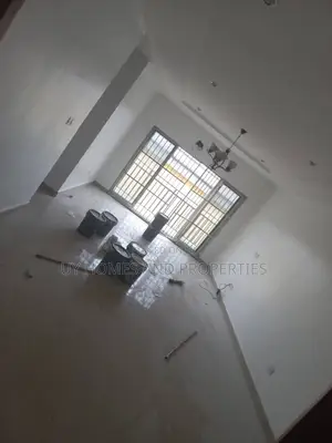 3bdrm Block of Flats in Rivtaf Golf Estate, Port-Harcourt for sale