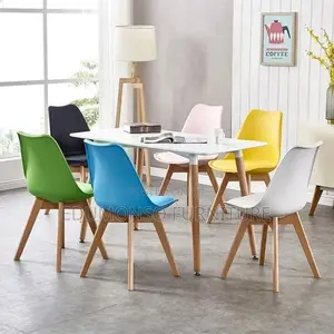 Rectangular Wooden Design Dining Table for 4 to 6 People