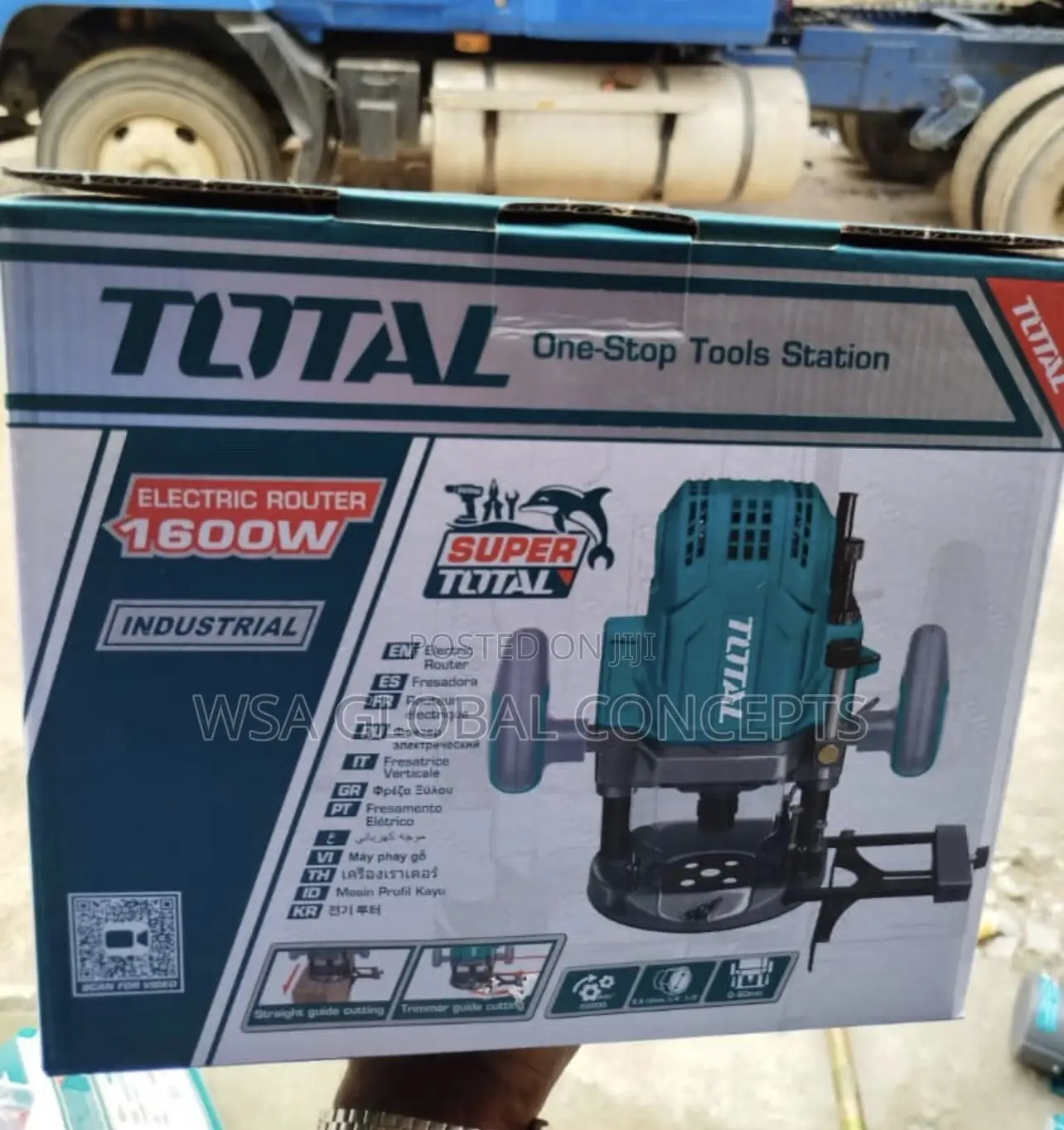 TOTAL 1600watt Electrical Router