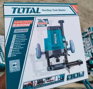 TOTAL 2200 Watt Electrical Router