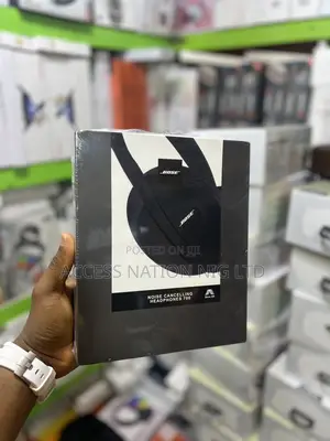 Bose 700 Noise Cancelling Headphones - Black