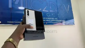 Samsung Galaxy Z Fold4 256 GB Gold