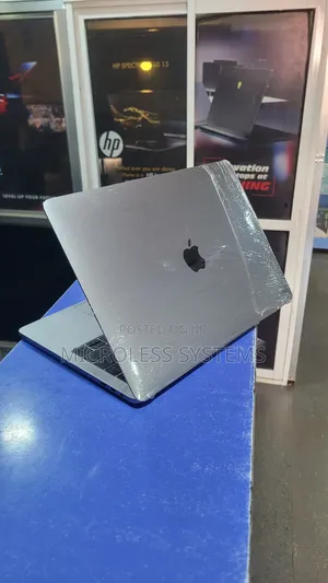 Laptop Apple MacBook Pro 2017 8GB Intel Core I5 SSD 512GB