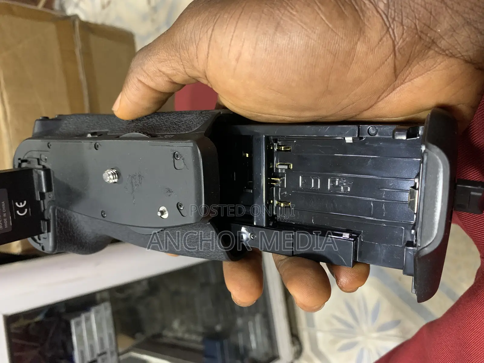 Uk Used Battery Grip for Canon 6D
