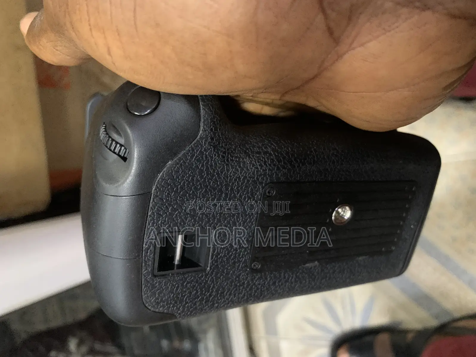 Uk Used Battery Grip for Canon 6D