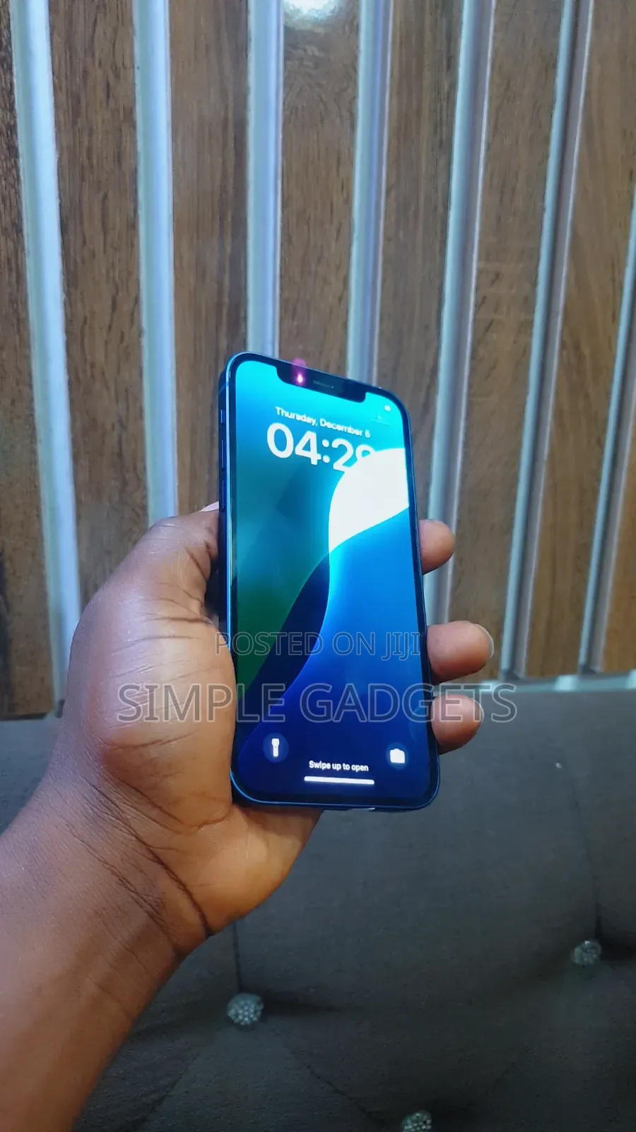 New Apple iPhone 12 64 GB Blue