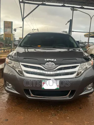 Photo - Toyota Venza V6 2011 Gray