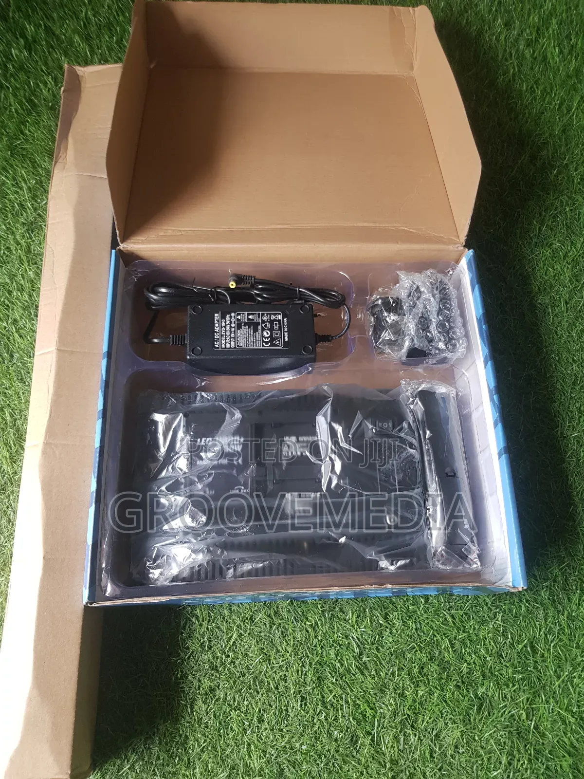 LED 880 PRO Light With Stand