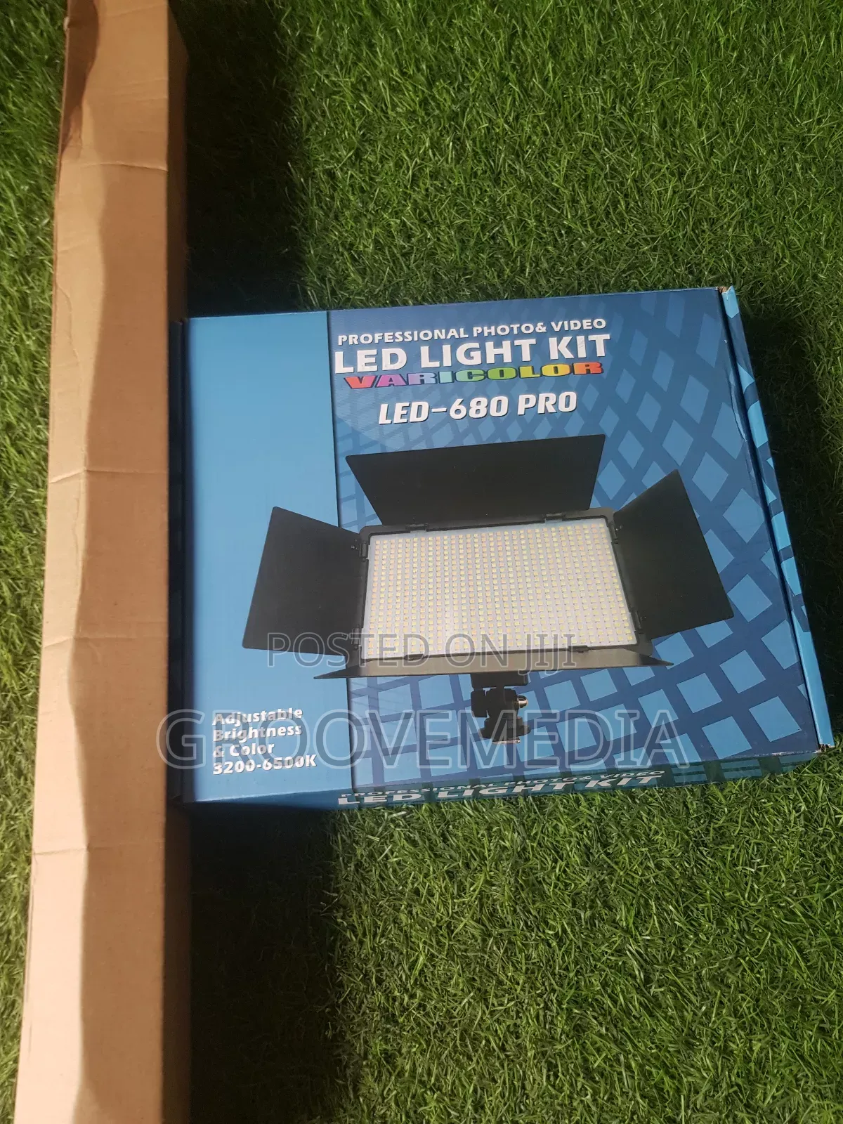 LED 680 PRO Light With Stand