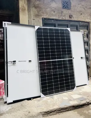 570watts Jinko Solar Panels With 25 Years Guarantee