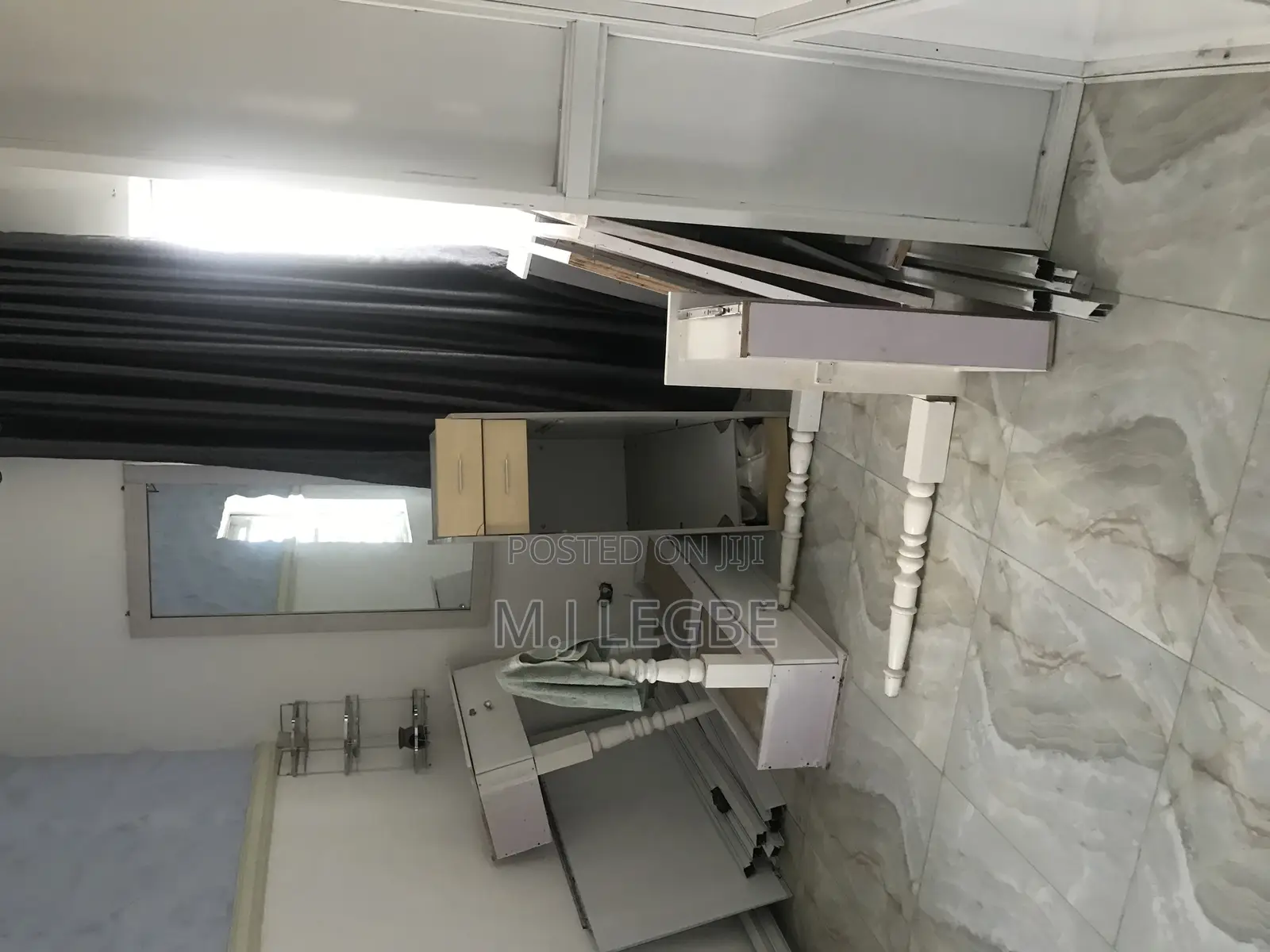 Office Space Available Facing Lekki Epe Expressway, Back Unit