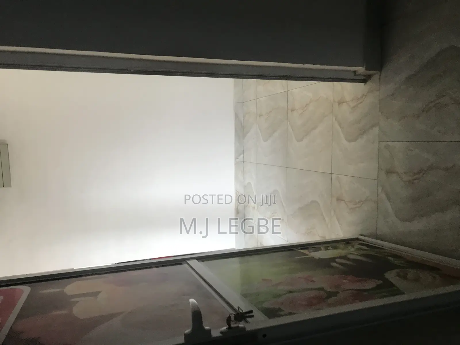 Office Space Available Facing Lekki Epe Expressway, Back Unit