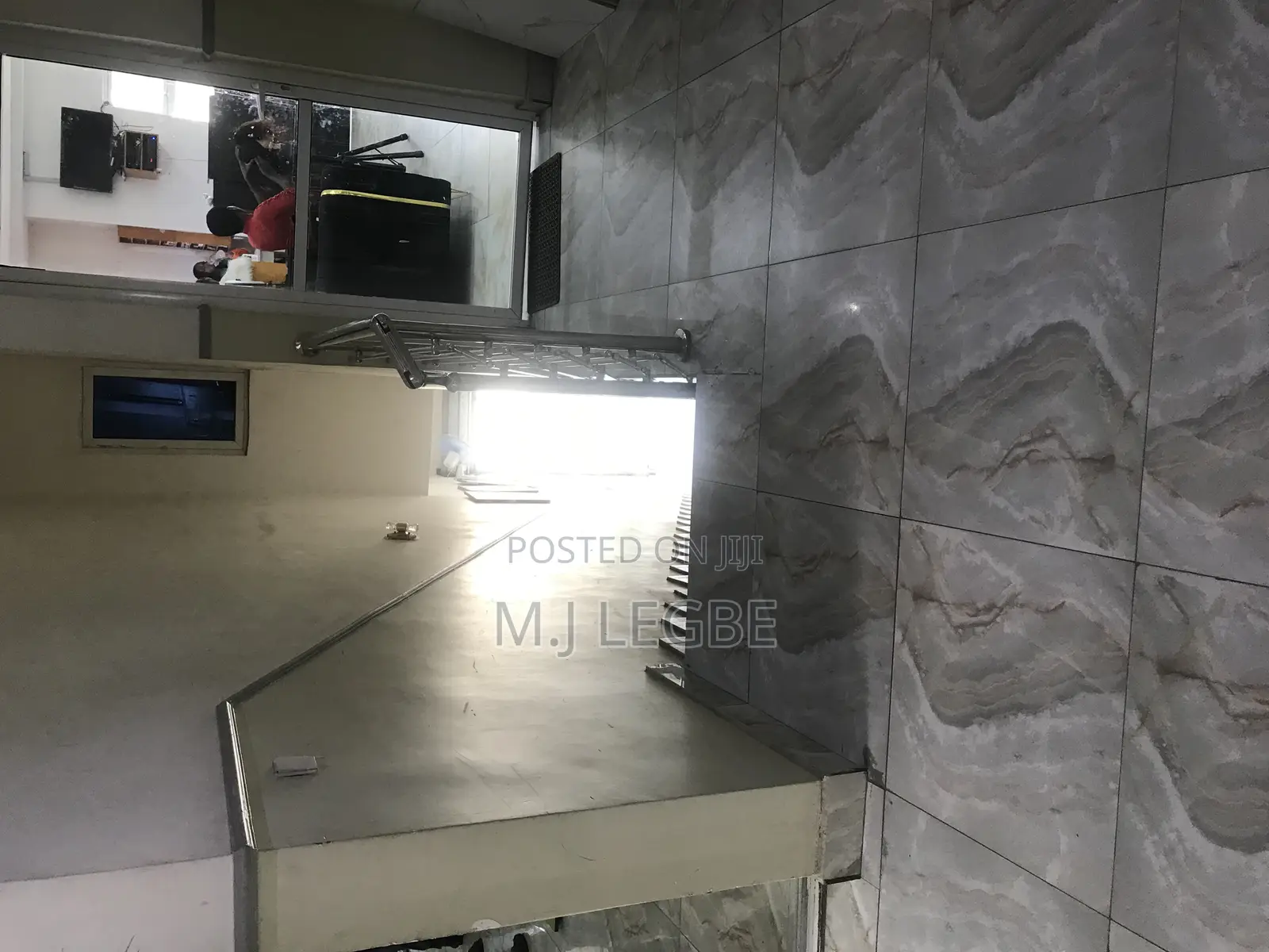 Office Space Available Facing Lekki Epe Expressway, Back Unit