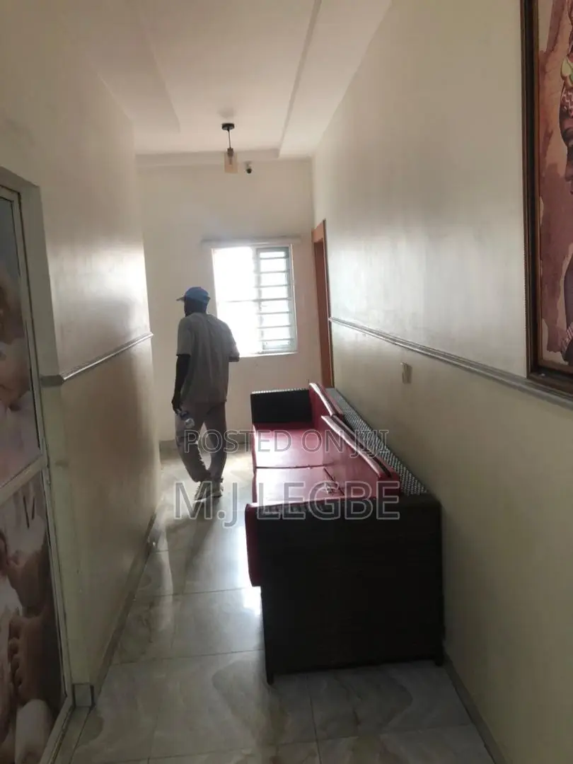 Office Space Available Facing Lekki Epe Expressway, Back Unit
