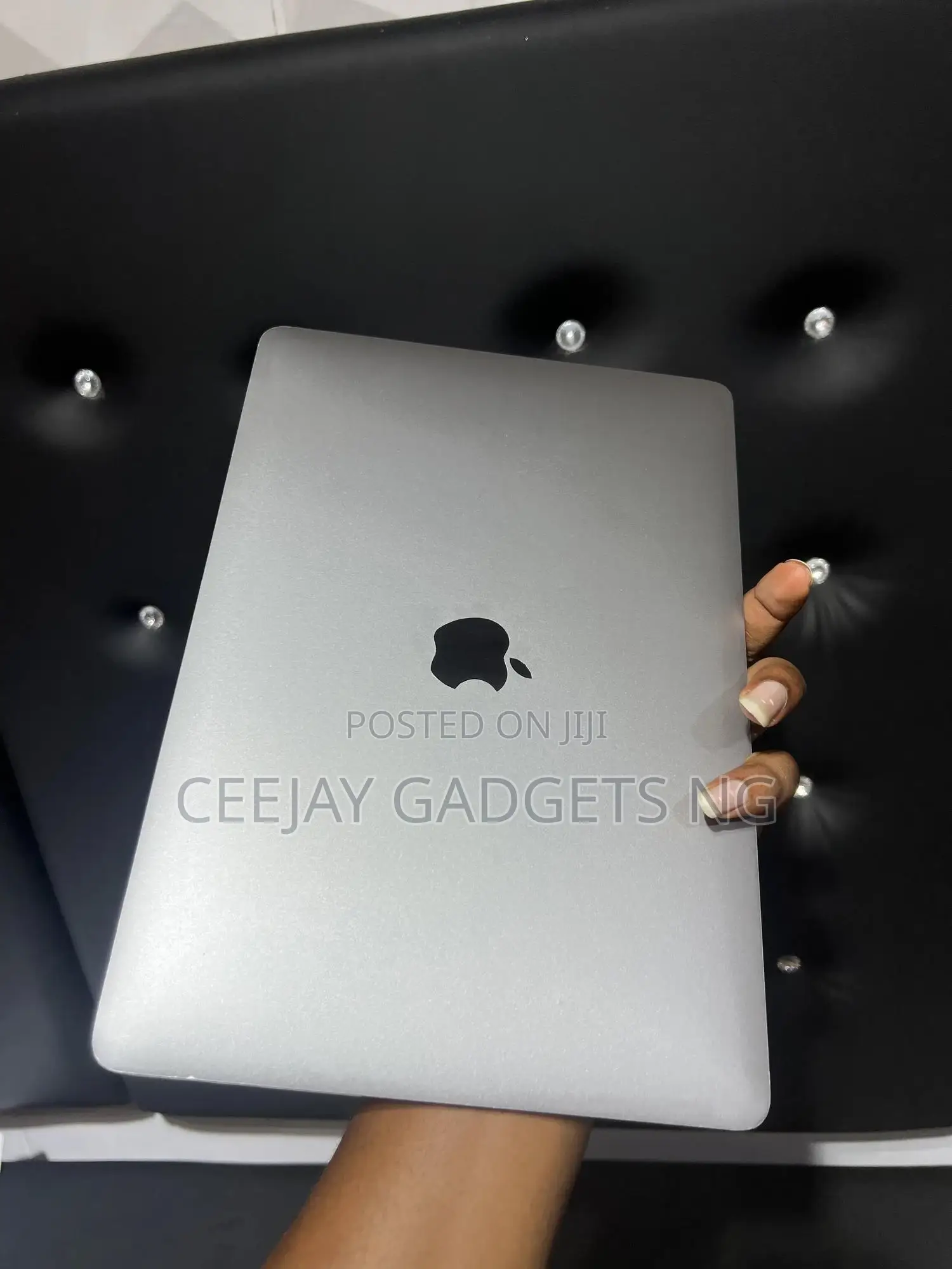 Laptop Apple MacBook Pro 2021 M1 8GB Apple M1 Pro SSD 512GB