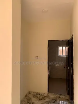 Photo - 1bdrm Room & Parlour in Surulere for rent